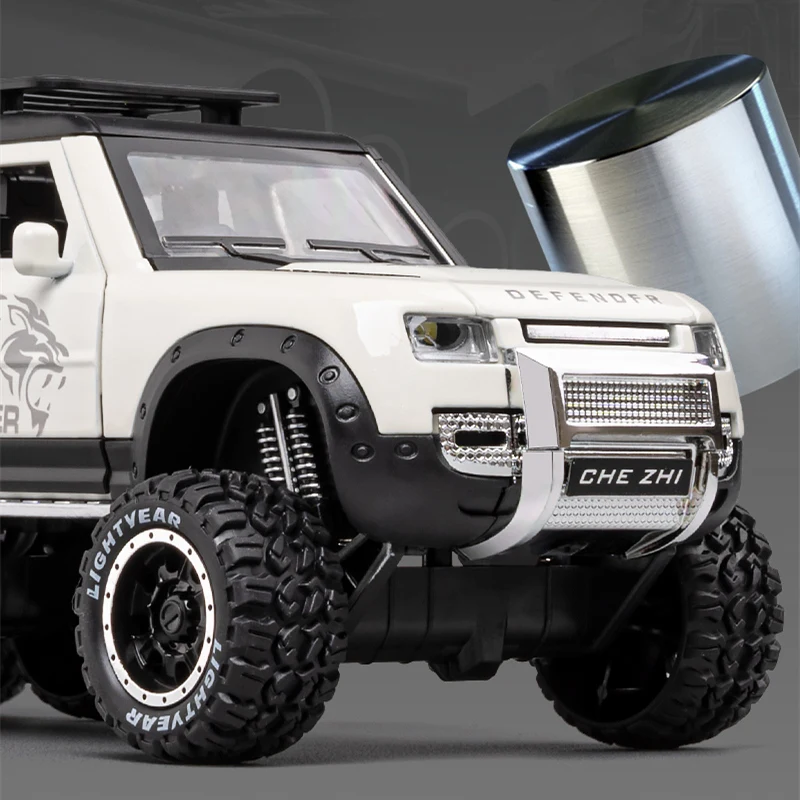 1/24 Land Rover Defender Pickup Diecast Model 2 1/24 Land Rover Defender Pickup Diecast Model - Image 2