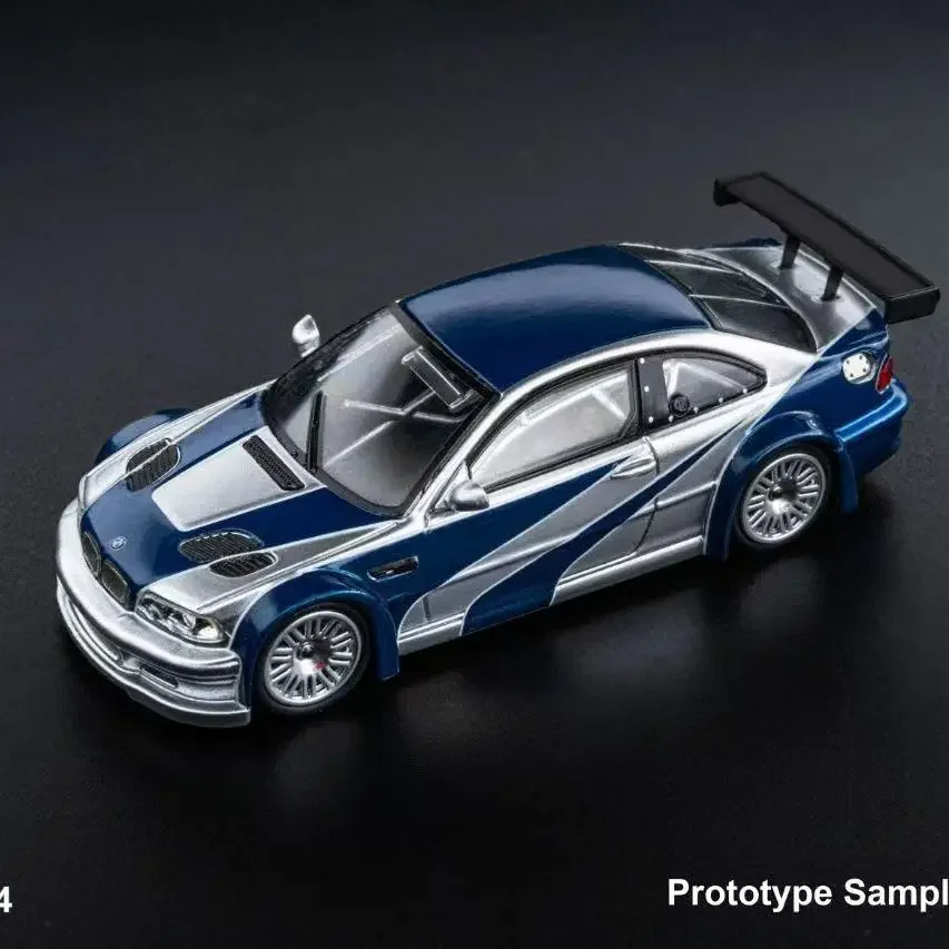 BMW M3 E46 GTR 1:64 Diecast Model Car 6 BMW M3 E46 GTR 1:64 Diecast Model Car - Image 6