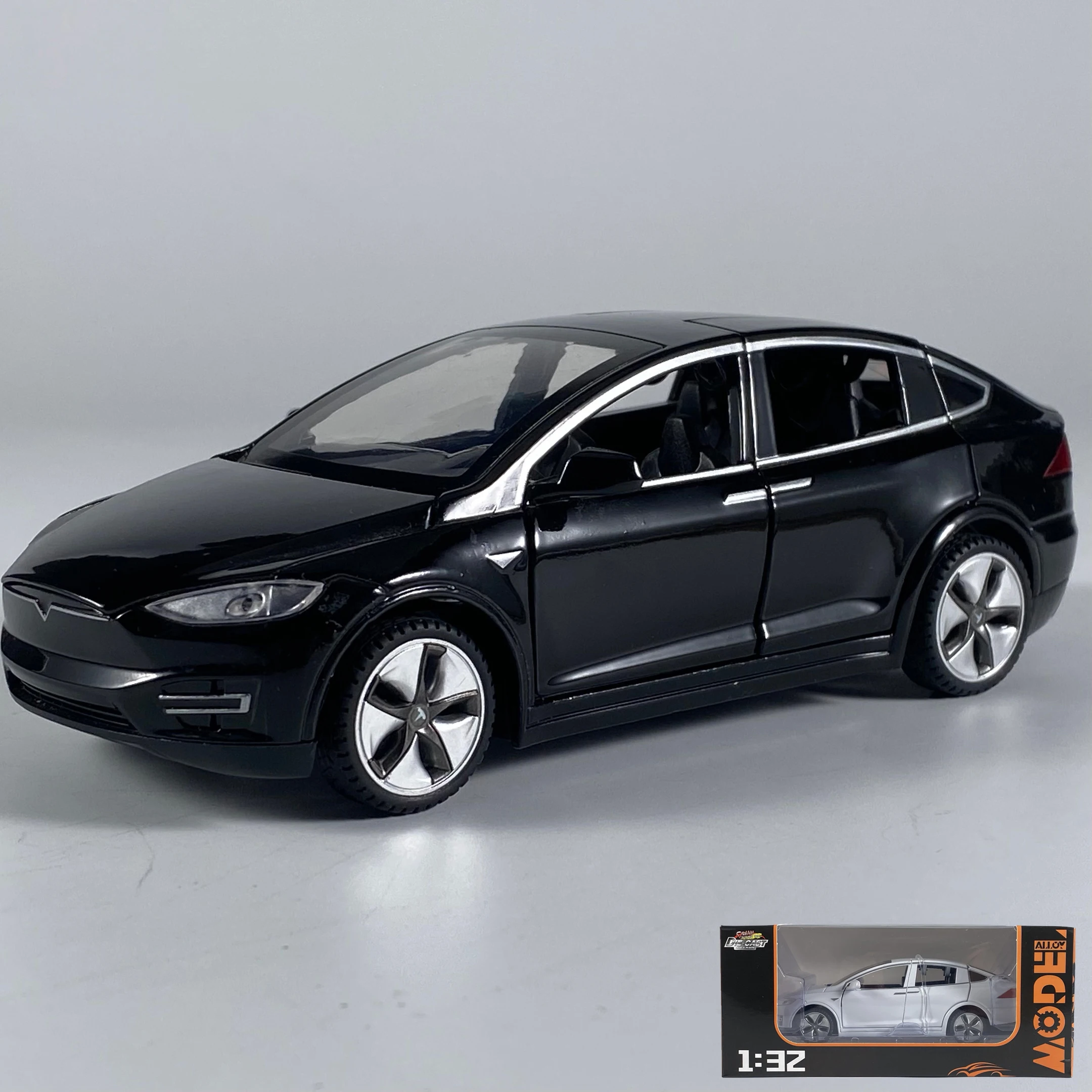 White 1:32 Scale Tesla Model X Diecast SUV 8 White 1:32 Scale Tesla Model X Diecast SUV - Image 8