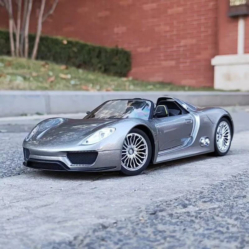 1:18 Scale Porsche 918 Spyder Alloy Model 3 1:18 Scale Porsche 918 Spyder Alloy Model - Image 3