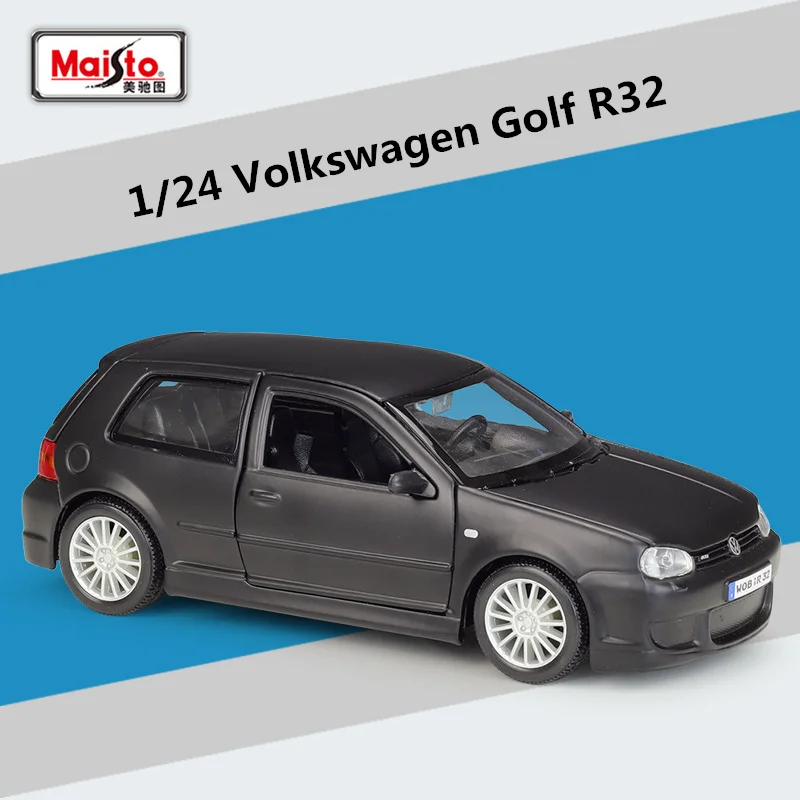 1:24 Volkswagen Golf R32 Diecast Model 8 1:24 Volkswagen Golf R32 Diecast Model - Image 8