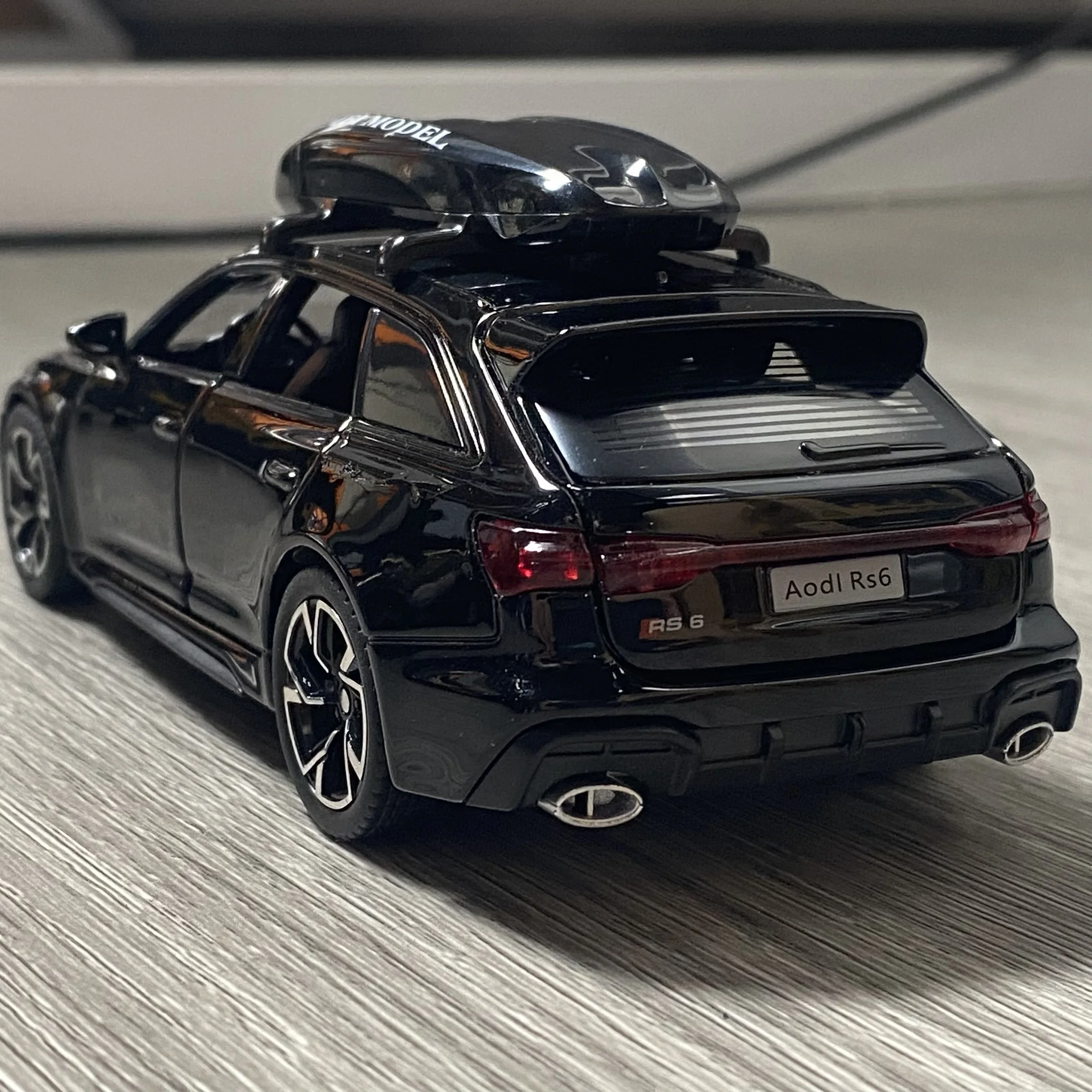 Audi RS6 Avant Wagon 1:32 Diecast Model in Black 6 Audi RS6 Avant Wagon 1:32 Diecast Model in Black - Image 6