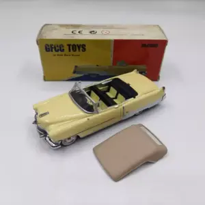 Vintage Red Classic Car Model 1/43 Scale 10 Sb19e0aa3b8494a8abf7be88f80807107v