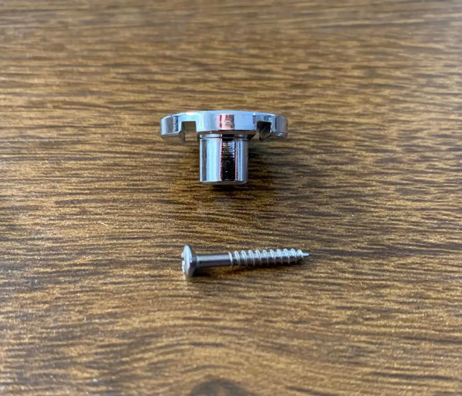 Chrome String Retainer Guide for 4/5-String Bass 5 Chrome String Retainer Guide for 4/5-String Bass - Image 5