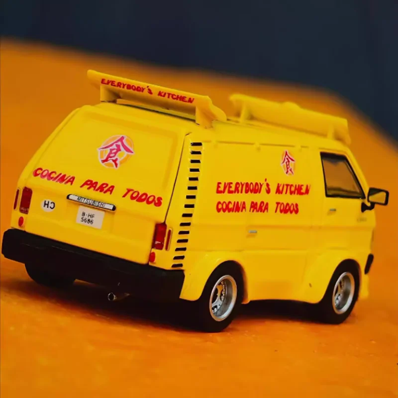 Yellow 1/64 Delica L300 Model for Collectors 4 Yellow 1/64 Delica L300 Model for Collectors - Image 4