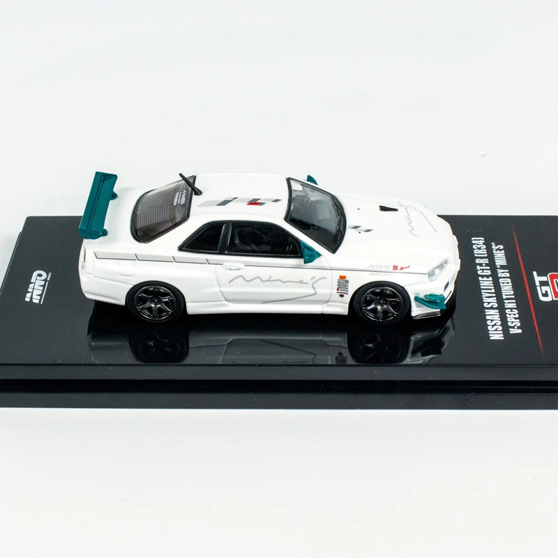 Nissan GT-R R34 V-SPEC Diecast Model - 1:64 Scale 3 Nissan GT-R R34 V-SPEC Diecast Model - 1:64 Scale - Image 3