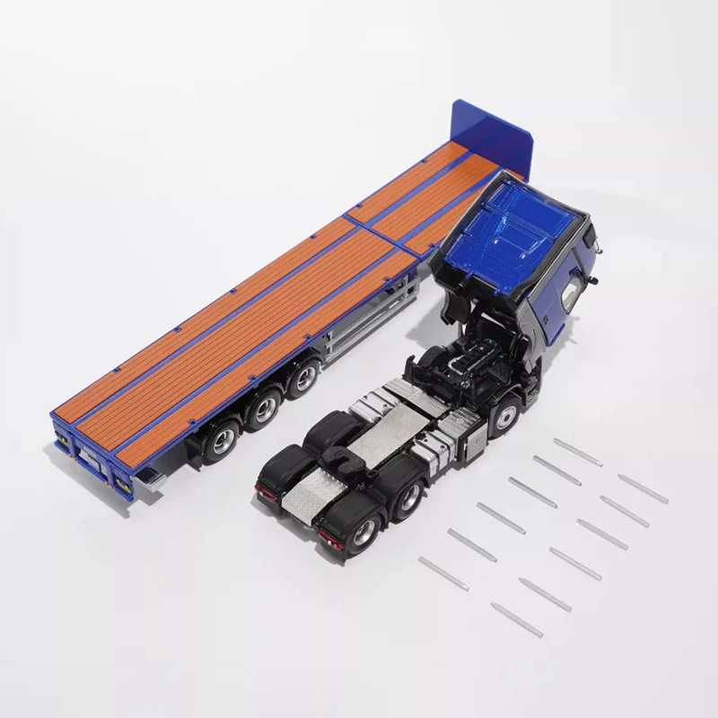 GCD 1/64 Scale Actros Truck Model Collection 3 GCD 1/64 Scale Actros Truck Model Collection - Image 3