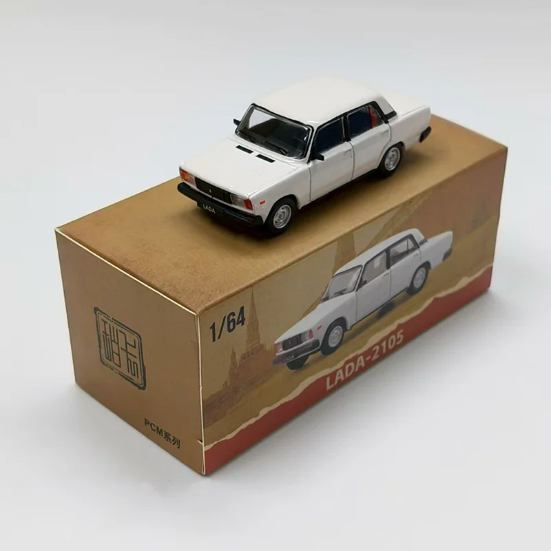 Vintage Car Diecast Model Collection 1/64 Scale 2 Vintage Car Diecast Model Collection 1/64 Scale - Image 2