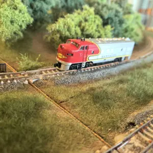 Vintage Red Diesel Locomotive N Scale Model 9 Sbd34e9b1d32b47a1a86d2083574c15bdf 2