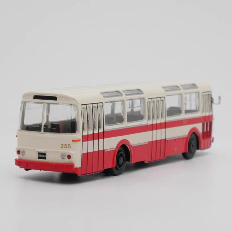 IXO 1:72 Skoda Karosa SM 11 Model Bus 2 IXO 1:72 Skoda Karosa SM 11 Model Bus - Image 2