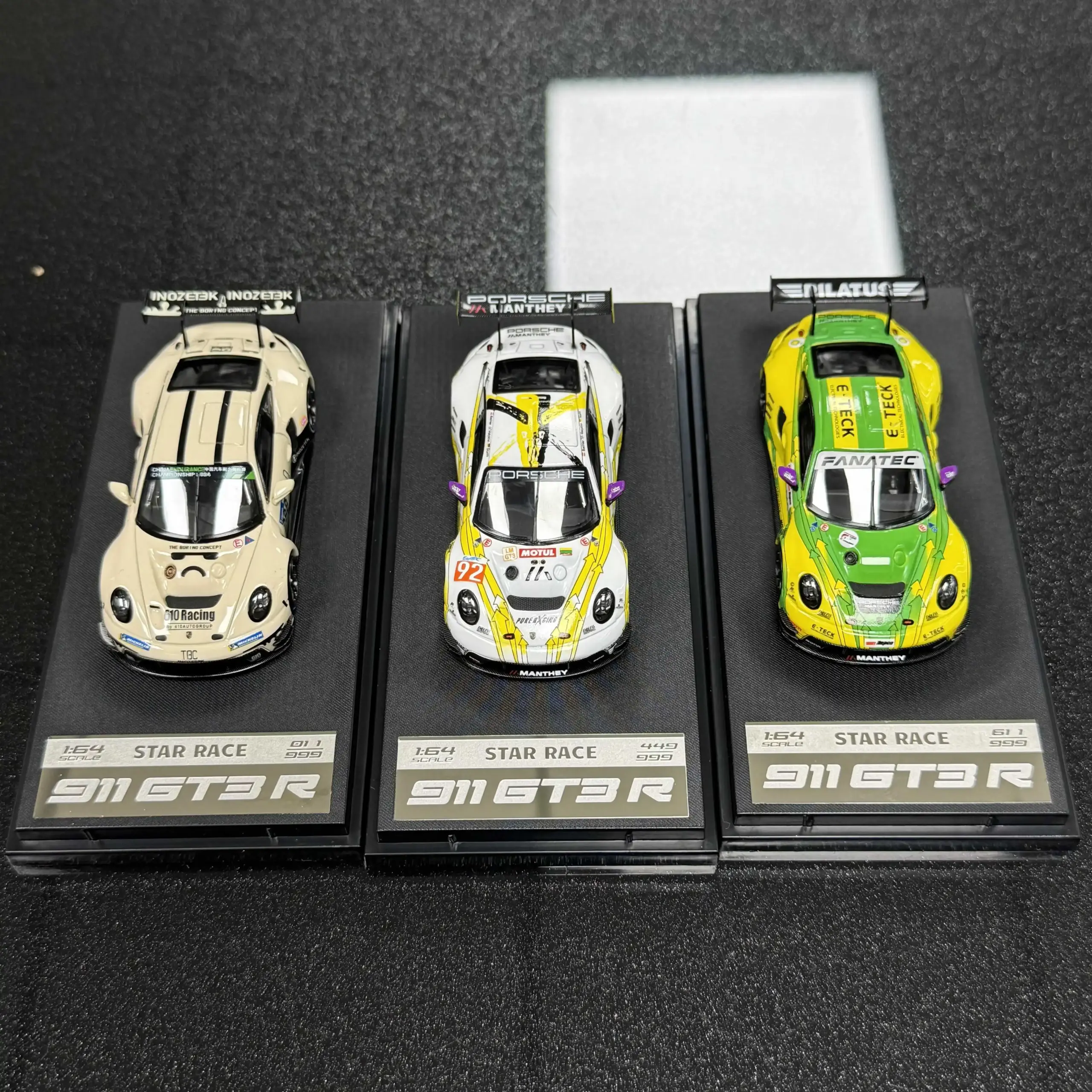 Porsche 911 GT3 R 1:64 Diecast Model Car 1 Porsche 911 GT3 R 1:64 Diecast Model Car