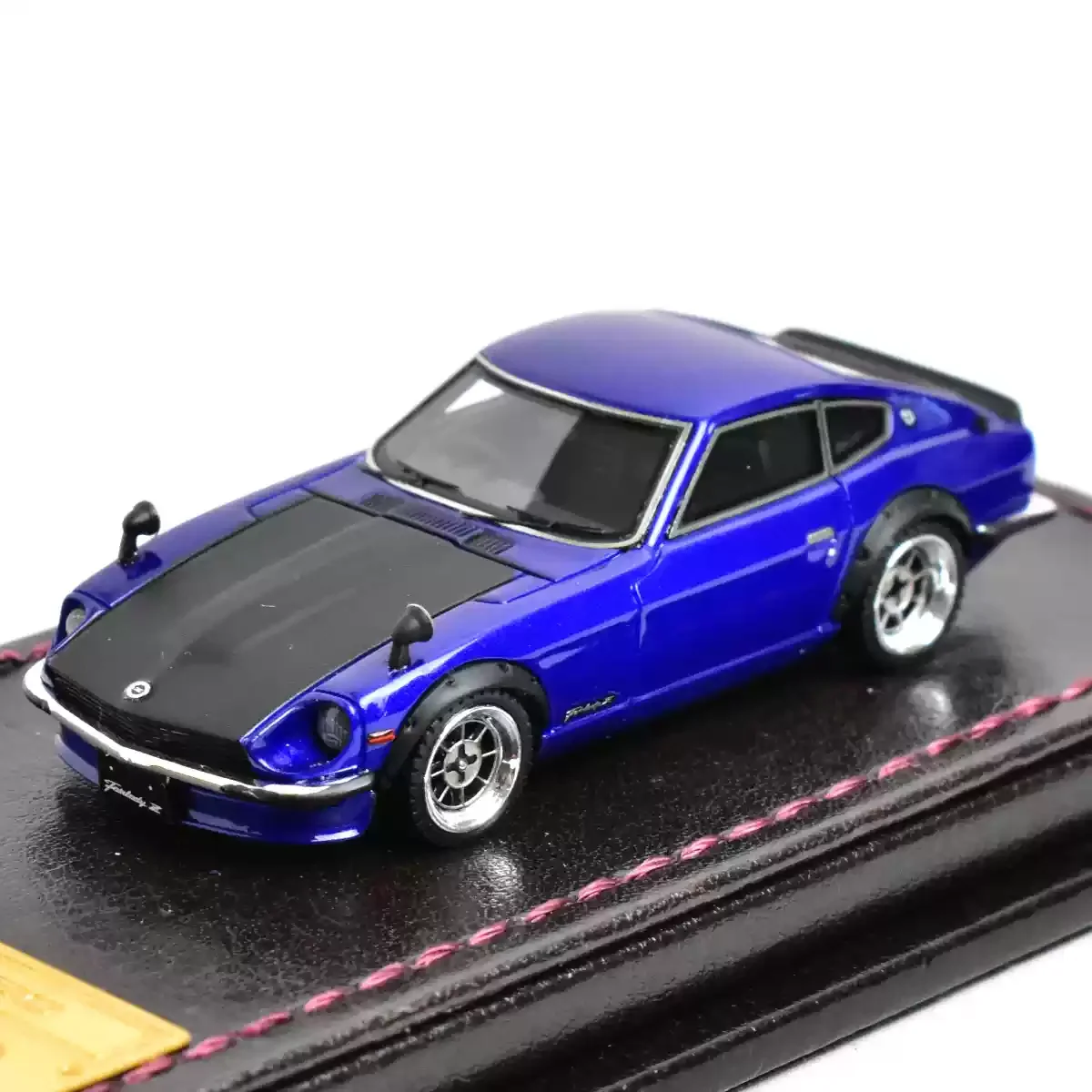 1:64 Scale Nissan Fairlady Z Diecast Model 7 1:64 Scale Nissan Fairlady Z Diecast Model - Image 7