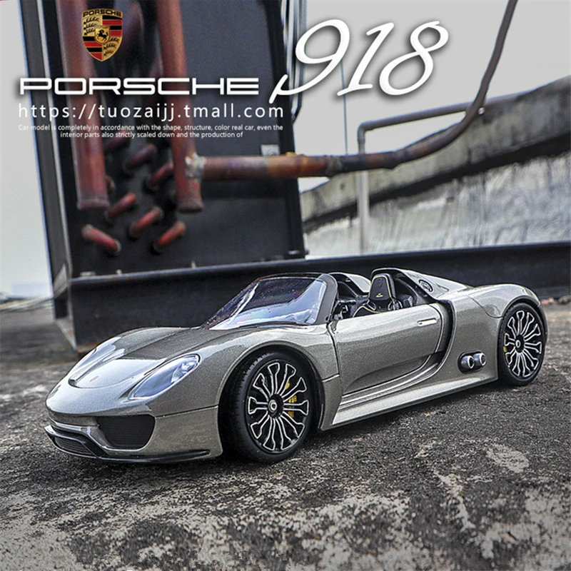 Porsche 918 Spyder Diecast Model 1:24 Scale 9 Porsche 918 Spyder Diecast Model 1:24 Scale - Image 9