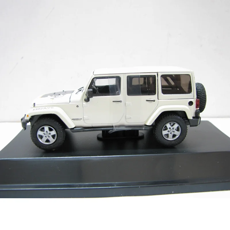 1:43 Scale Jeep Wrangler Unlimited Model 4 1:43 Scale Jeep Wrangler Unlimited Model - Image 4
