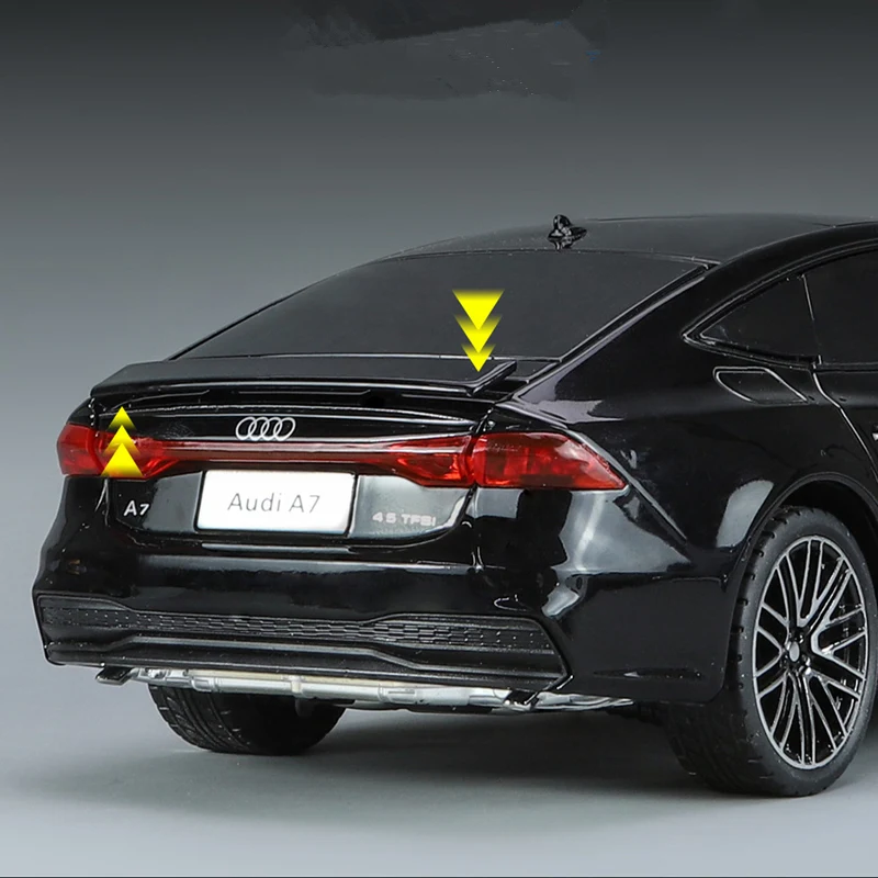 1:24 Audi A7 Coupe Diecast Model 6 1:24 Audi A7 Coupe Diecast Model - Image 6