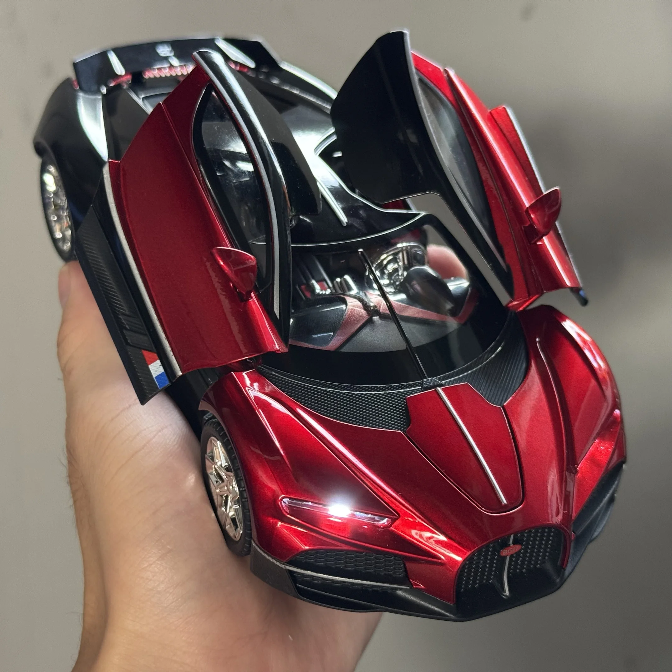 1:24 Diecast Supercar Model for Collectors 4 1:24 Diecast Supercar Model for Collectors - Image 4