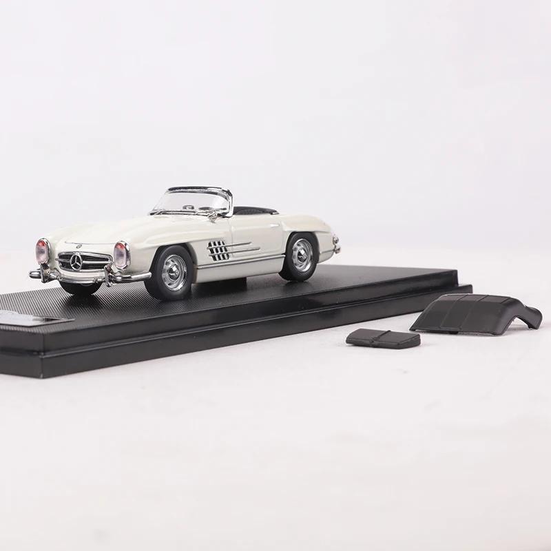 Vintage Mercedes-Benz 300SL W198 Diecast Model 1:64 scale 9 Vintage Mercedes-Benz 300SL W198 Diecast Model 1:64 scale - Image 9