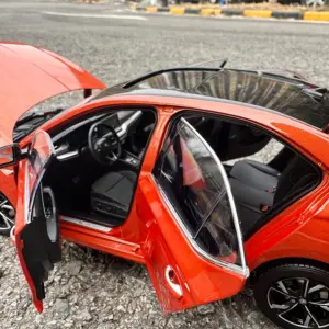 Vibrant Orange 1:18 ŠKODA Octavia PRO Model 15 Sc6c25d92ea6f47e59cef439c386aff07I