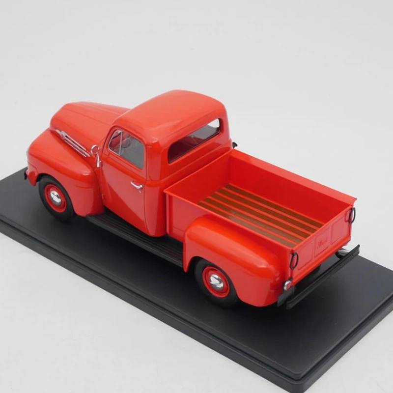 Ixo 1:24 Scale Ford F-1 Classic Model 5 Ixo 1:24 Scale Ford F-1 Classic Model - Image 5