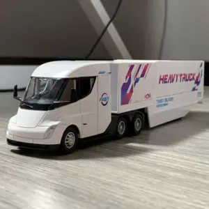 Modern 1:32 Scale Diecast Semi Container Truck 9 Sca3f7fb014f64bfaadb125b38791f2d4A