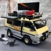 1:24 Mitsubishi Delica MPV Diecast Model