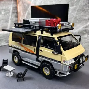 1:24 Mitsubishi Delica MPV Diecast Model