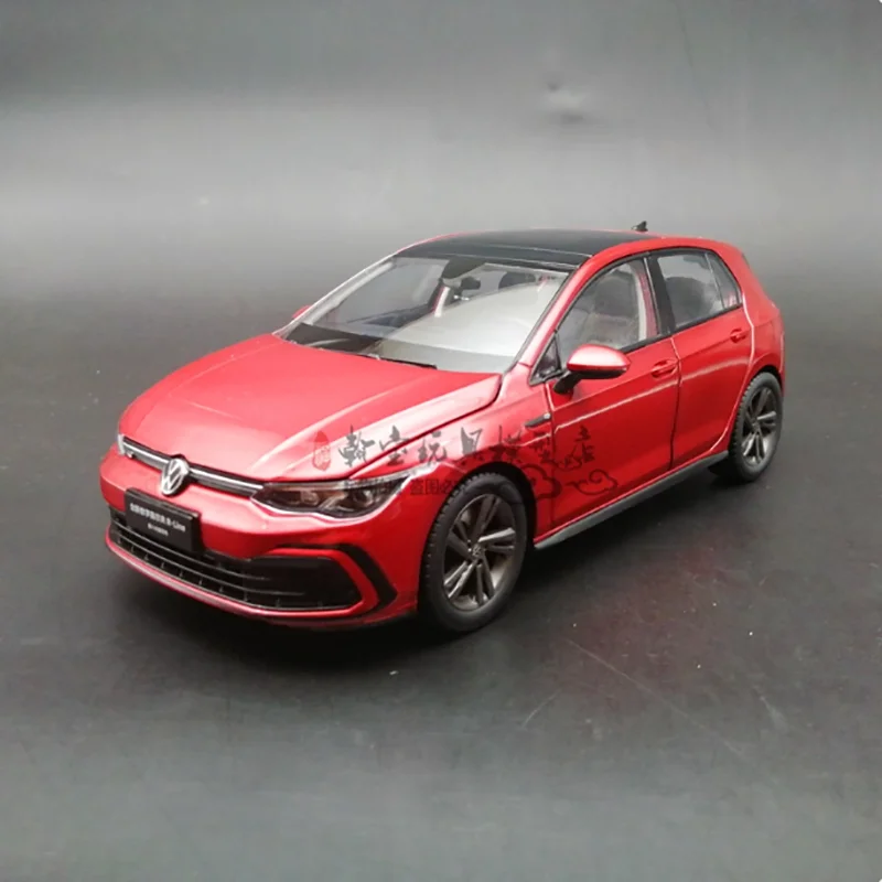 Volkswagen Golf 8 1:18 Diecast Model Ornament 8 Volkswagen Golf 8 1:18 Diecast Model Ornament - Image 8