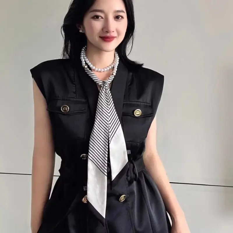 Elegant Black and White Women's Scarf Belt 5 Elegant Black and White Women's Scarf Belt - Image 5