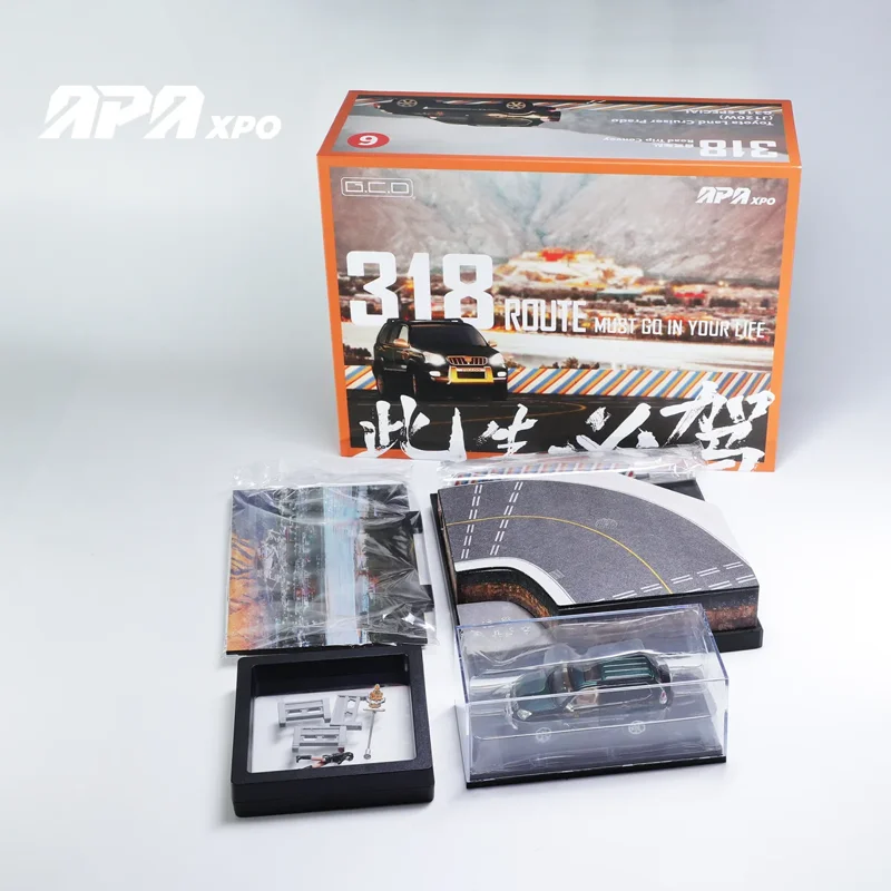 Toyota LC120 SUV Miniature 1:64 Scale Alloy Model 5 Toyota LC120 SUV Miniature 1:64 Scale Alloy Model - Image 5