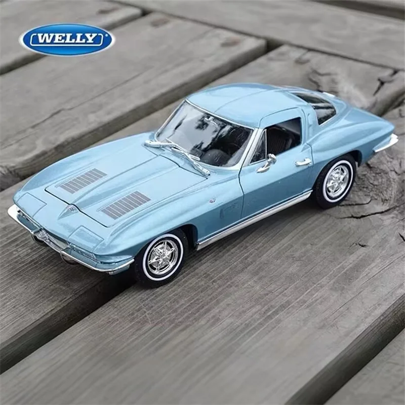 1963 Chevrolet Corvette Diecast Model 1:24 Scale 3 1963 Chevrolet Corvette Diecast Model 1:24 Scale - Image 3