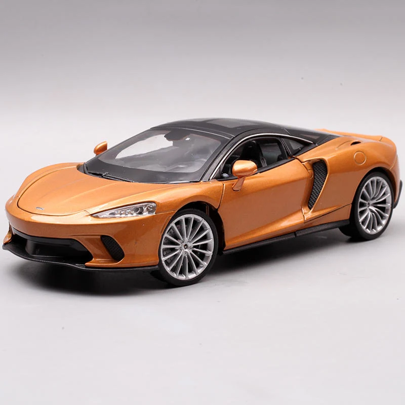 McLaren GT 1:24 Alloy Model Collectible 2 McLaren GT 1:24 Alloy Model Collectible - Image 2