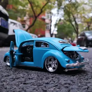Light Blue 1:24 Diecast Volkswagen Beetle Model 7 Sd6f43fca4af4469196aced078645aaccL