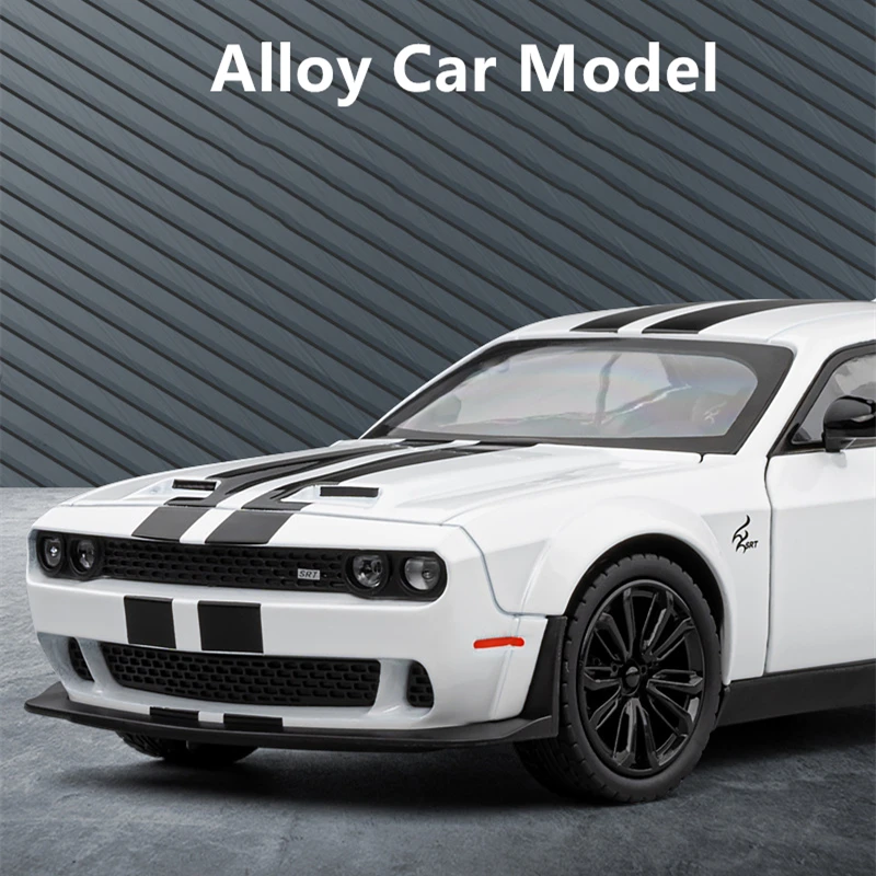 Dodge Challenger SRT Hellcat 1:24 Model Black 2 Dodge Challenger SRT Hellcat 1:24 Model Black - Image 2