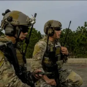 Sd7f695486d77495b938ec0216de11de7H