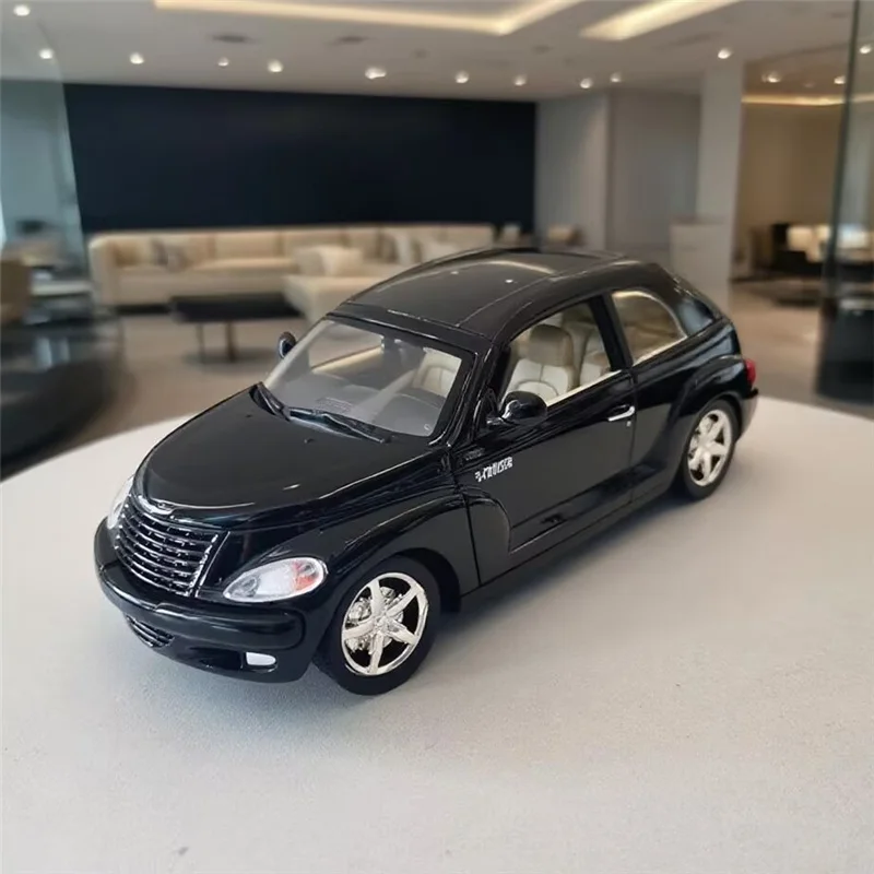 1:24 Scale Chrysler PT Cruiser Diecast Model 1 1:24 Scale Chrysler PT Cruiser Diecast Model