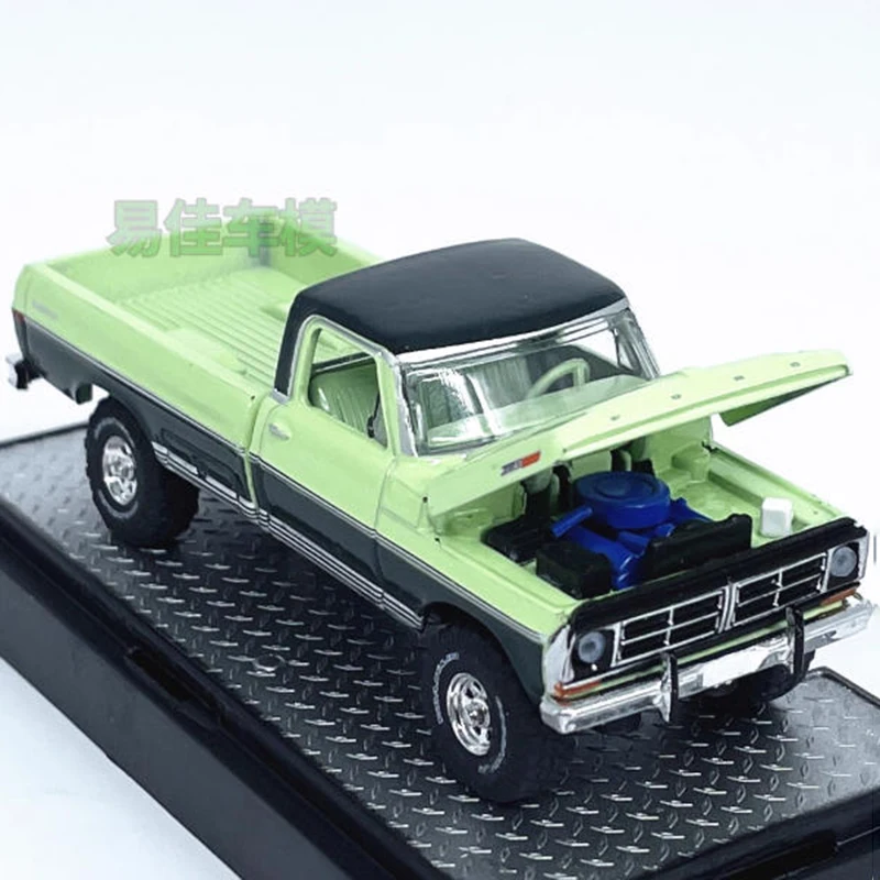 Vintage 1:64 Ford F-250 Explorer Diecast Model 4 Vintage 1:64 Ford F-250 Explorer Diecast Model - Image 4