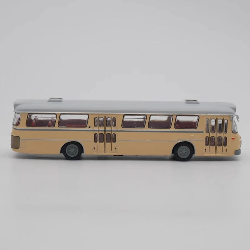 IXO 1:72 Bussing Senator 12D Model Bus 4 IXO 1:72 Bussing Senator 12D Model Bus - Image 4