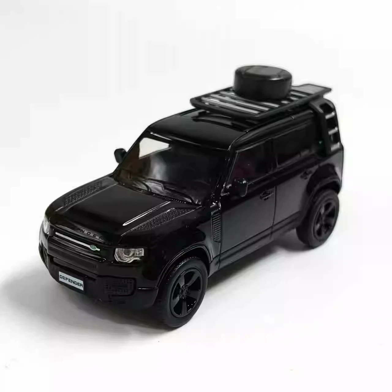 2021 Land Rover Defender 110 Diecast Model 1:64 Scale 5 2021 Land Rover Defender 110 Diecast Model 1:64 Scale - Image 5