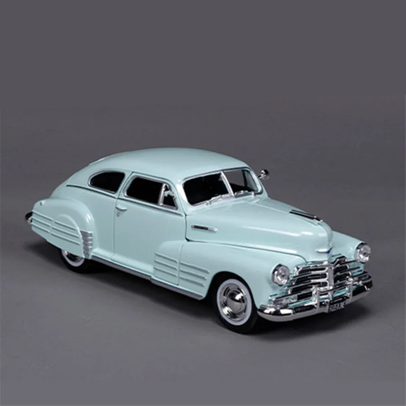 1948 Chevrolet Fleetline Diecast Model 7 1948 Chevrolet Fleetline Diecast Model - Image 7