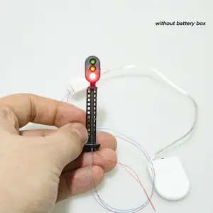 HO Scale Realistic Traffic Light Model for Layouts 12 Se05e7fa44aa04138be8d2fc1d71f032cr