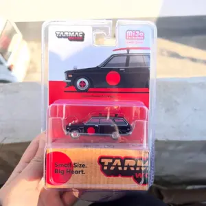 Datsun 510 Bluebird Wagon Diecast Model 1/64