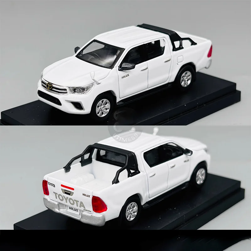 Toyota Hilux Pickup Model 1:64 Diecast Replica 5 Toyota Hilux Pickup Model 1:64 Diecast Replica - Image 5