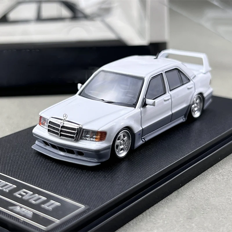 Mercedes 190E W201 2.5-16 Evo II Restomod Model 3 Mercedes 190E W201 2.5-16 Evo II Restomod Model - Image 3