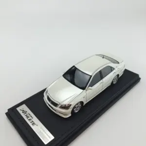 1/43 Resin Model Car in Black or Off-White 9 Se226c642ef0c41d8886fb1f79e4057dbm