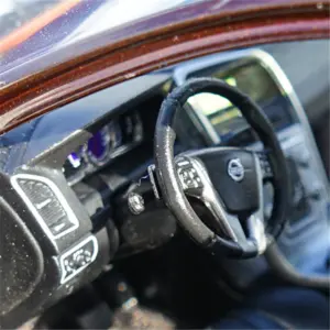 2015 Volvo XC60 SUV Model 1:18 Scale Figurine 13 Se2ab0eddde46474181c03abe2bca57a35