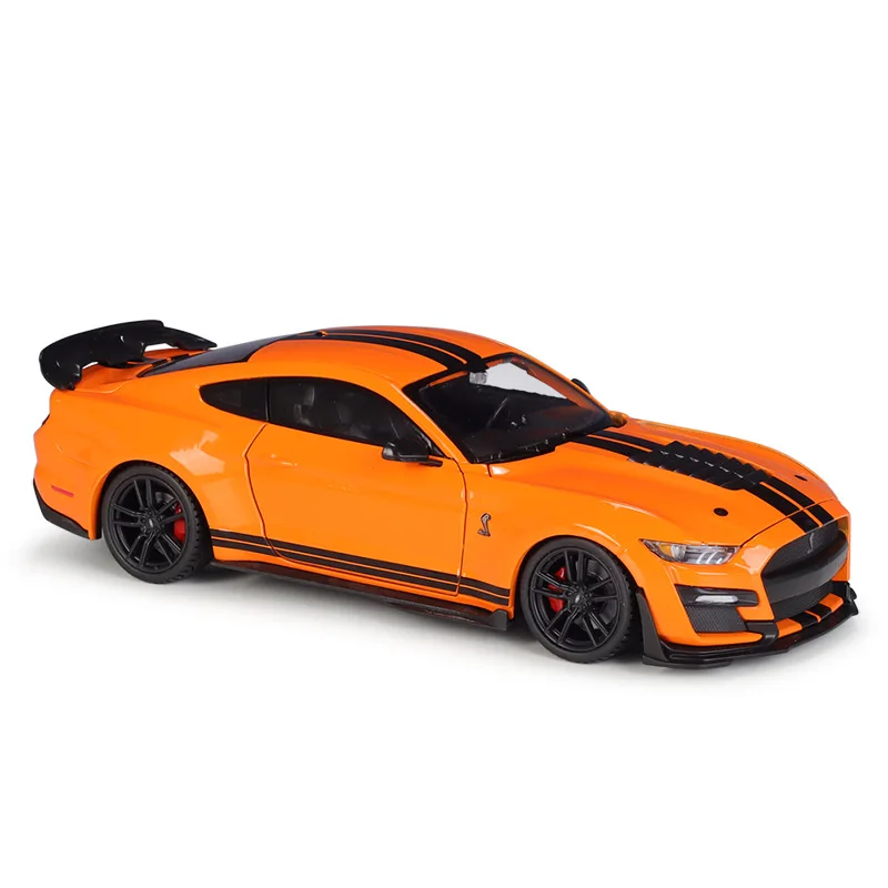 Ford Mustang Shelby GT500 1:24 Scale Model 4 Ford Mustang Shelby GT500 1:24 Scale Model - Image 4