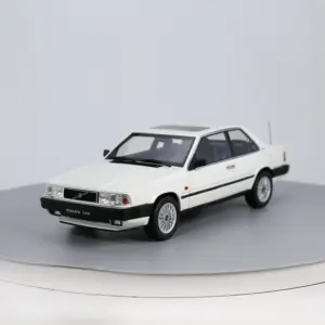 Volvo 780 Resin Model 1-18 Scale Collectible 7 Se4de2ae297704fca9f93f710b21a5384a