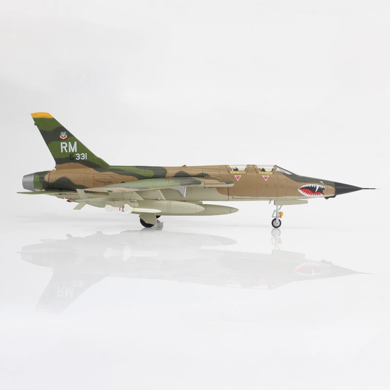 F-105F 1:72 Diecast Fighter Model 4 F-105F 1:72 Diecast Fighter Model - Image 4