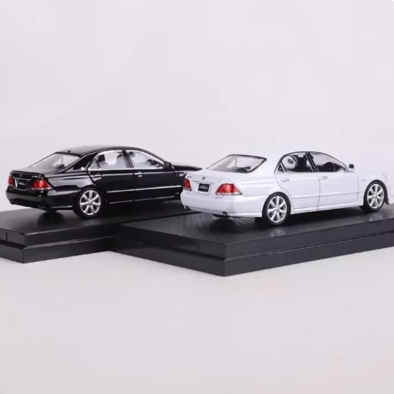 1:64 Scale Diecast Car Collection 3 1:64 Scale Diecast Car Collection - Image 3