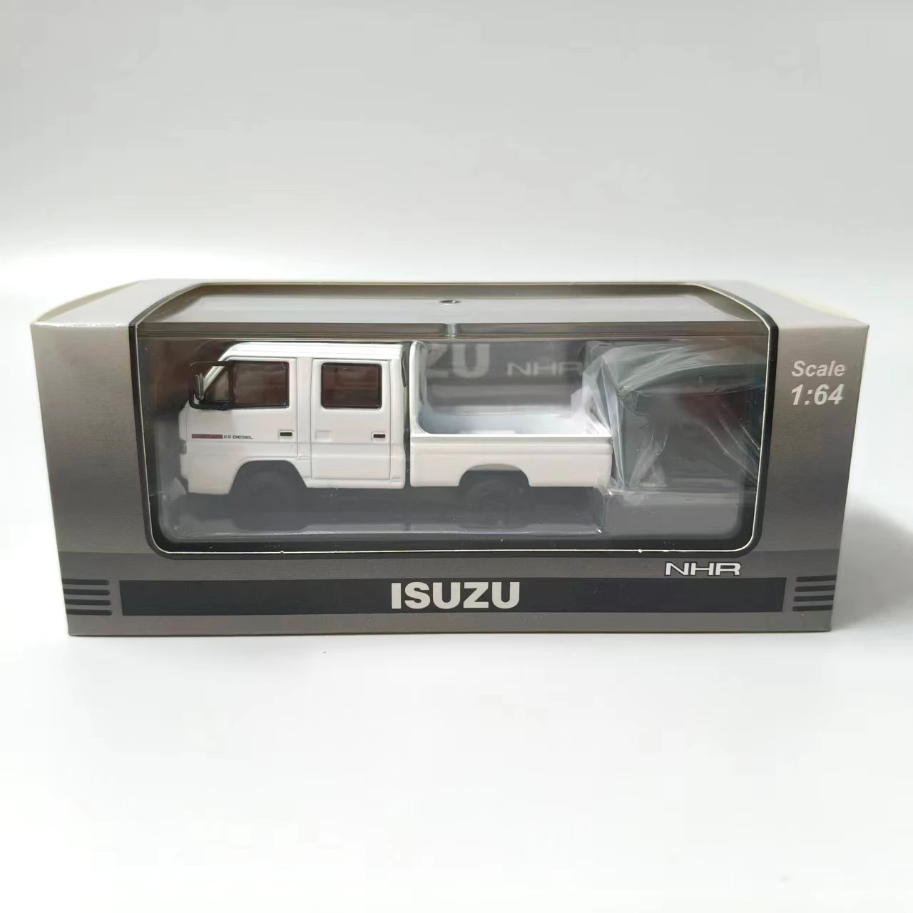 ISUZU NHR ELF 1:64 Scale Diecast Model Cars 7 ISUZU NHR ELF 1:64 Scale Diecast Model Cars - Image 7